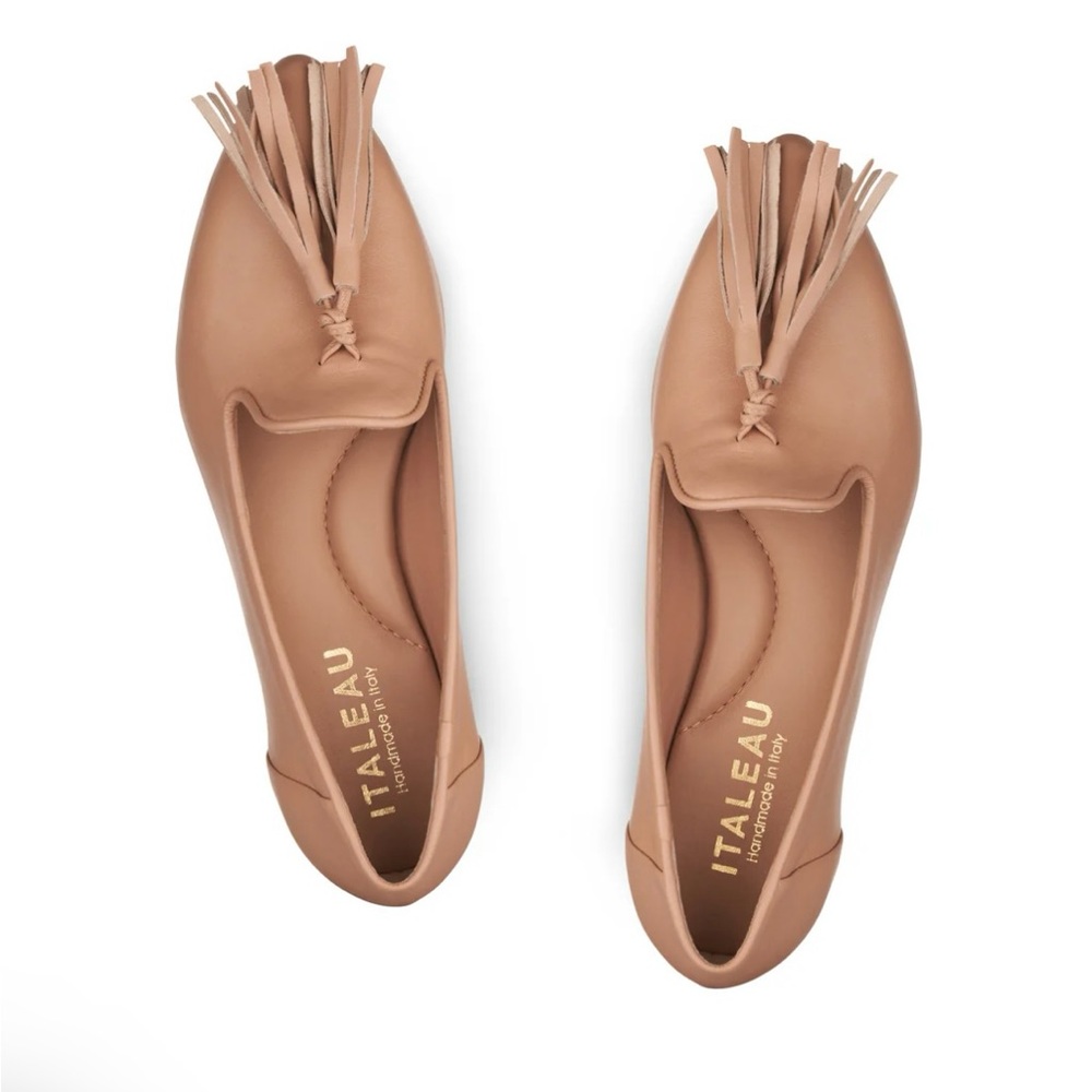 TALL LADIES SIZE 12 | BRAND NEW ITALEAU Elegant Leather Italian Loafers in Beige